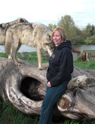 karen pryor with wolves